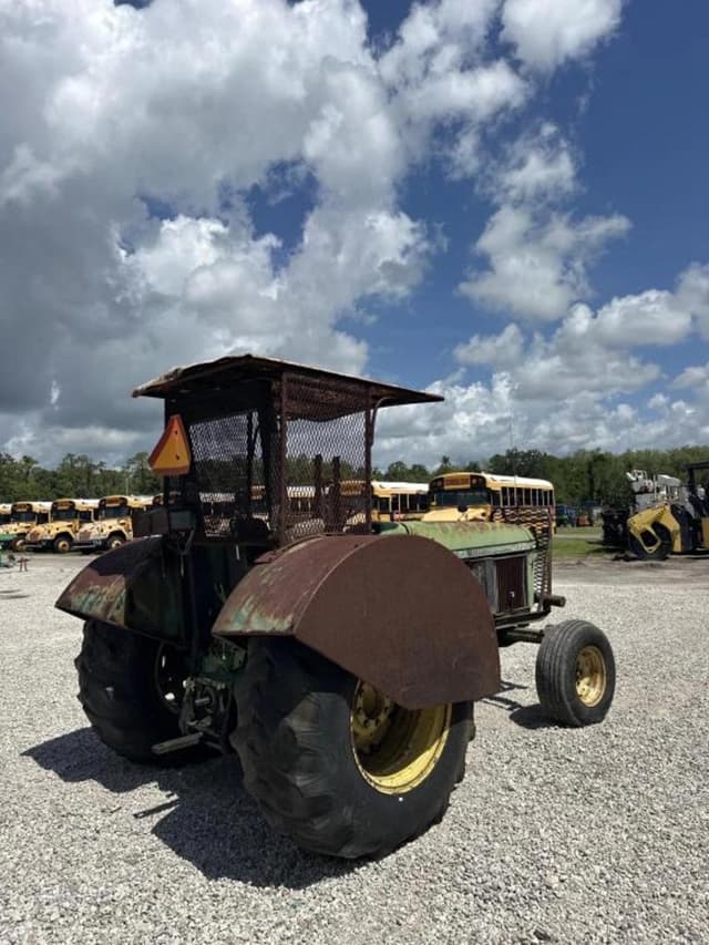 Image of John Deere 2755 equipment image 3