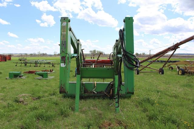 Thumbnail image John Deere 280 4