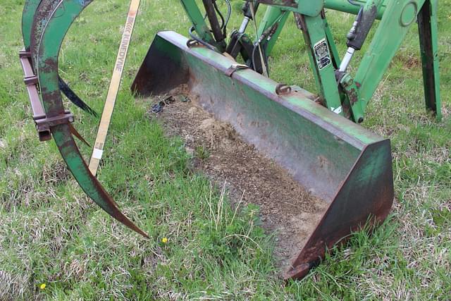 Thumbnail image John Deere 280 8