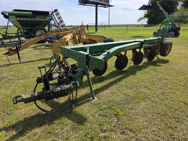 Image of John Deere 2800 equipment image 2
