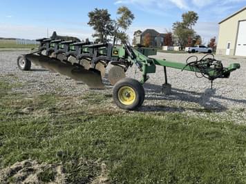 Main image John Deere 2800