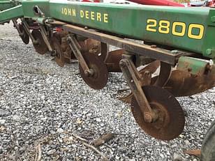 Main image John Deere 2800 10