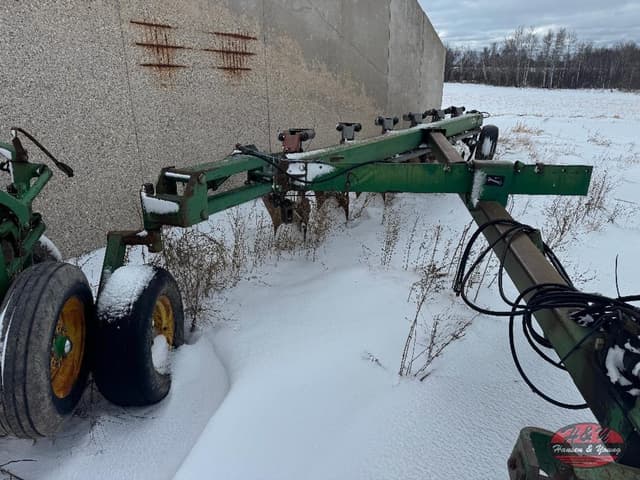 Image of John Deere 2800 equipment image 1