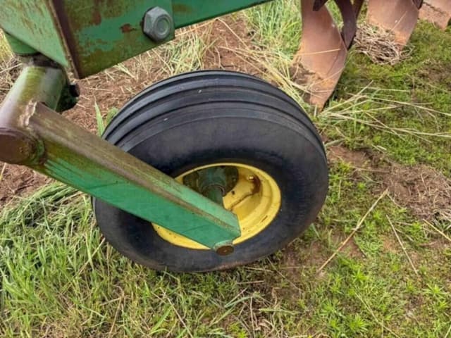 Image of John Deere 2800 equipment image 1