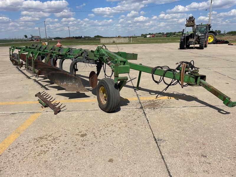 Image of John Deere 2800 Primary image