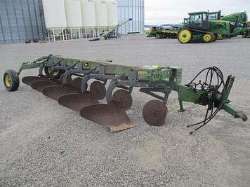 Main image John Deere 2800