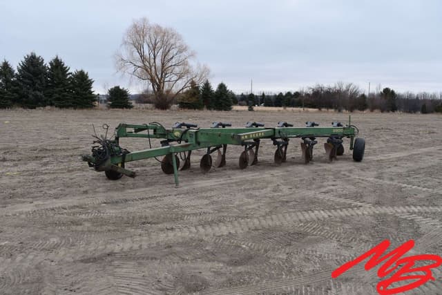 Image of John Deere 2800 equipment image 1