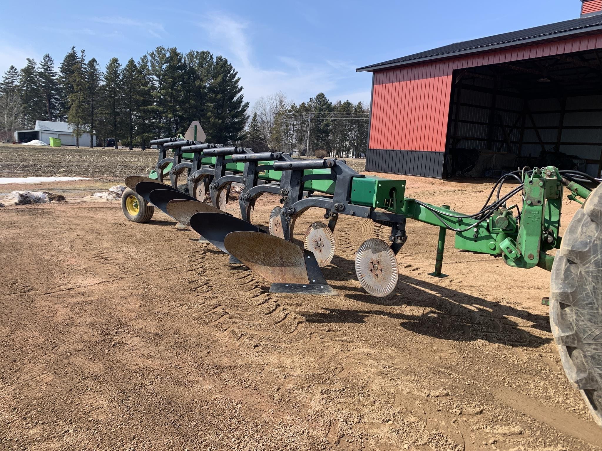 John Deere 2810 Equipment Image0