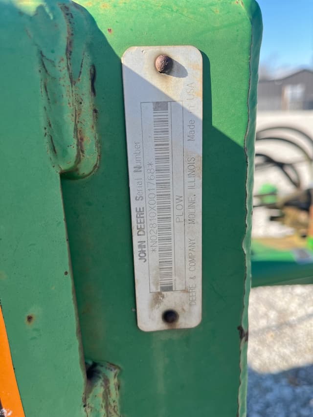 Image of John Deere 2810 equipment image 4