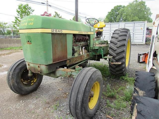 Image of John Deere 2840 equipment image 3