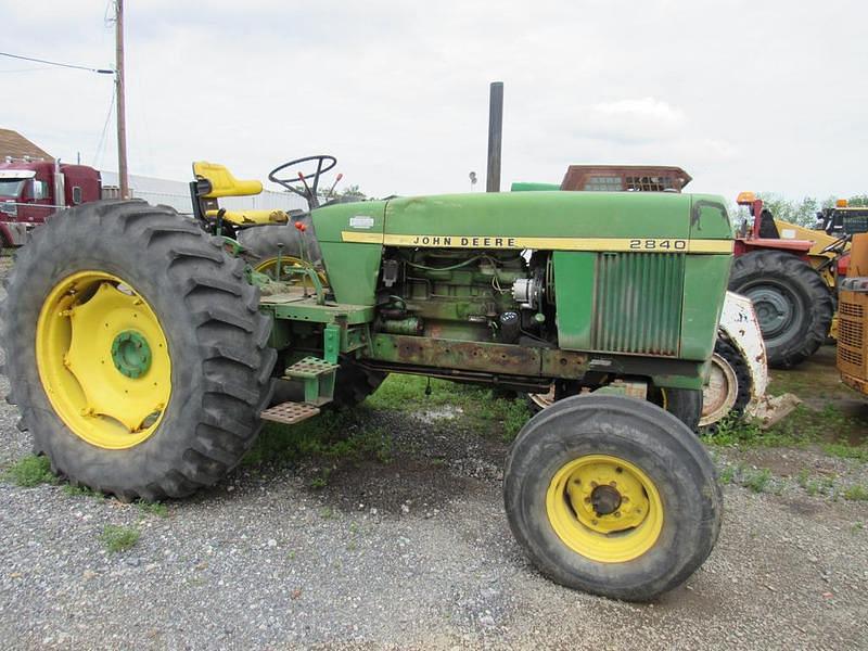 Image of John Deere 2840 Primary image