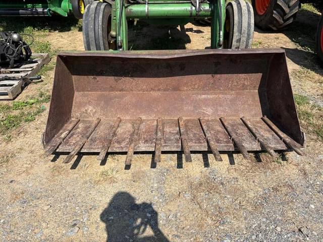 Image of John Deere 2840 equipment image 4
