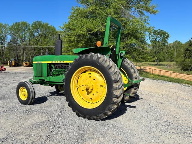 Image of John Deere 2840 equipment image 4