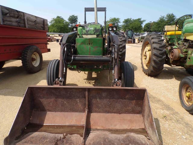 Image of John Deere 2840 equipment image 2