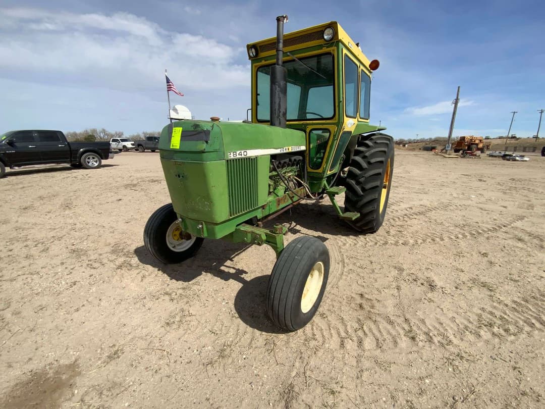 Image of John Deere 2840 Primary image