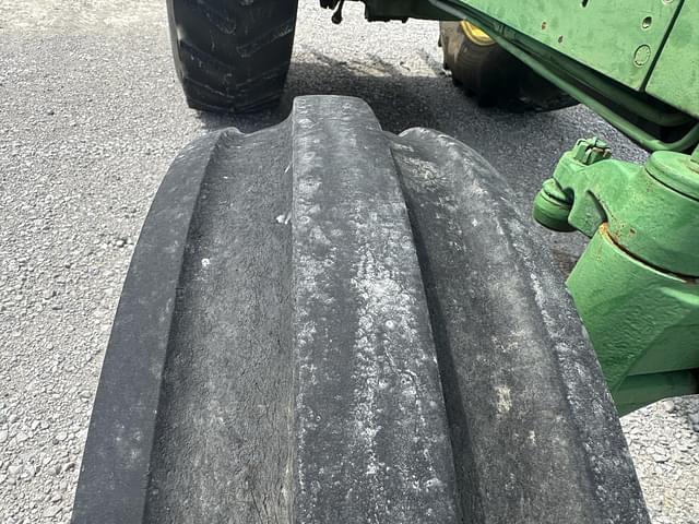 Image of John Deere 2840 equipment image 3