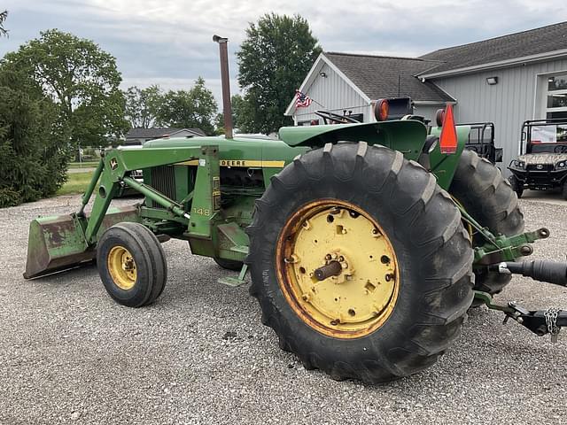 Image of John Deere 2840 equipment image 2