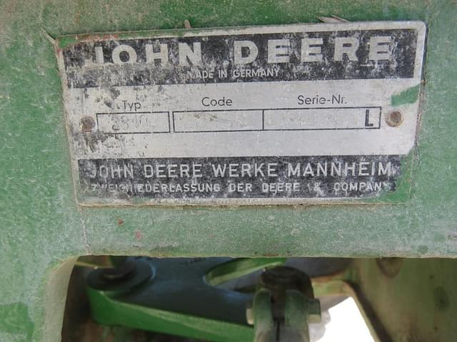 Image of John Deere 2840 equipment image 2