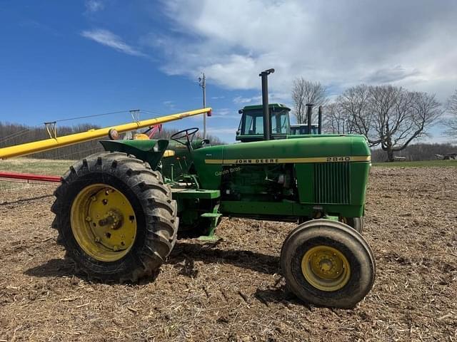 Image of John Deere 2840 equipment image 4