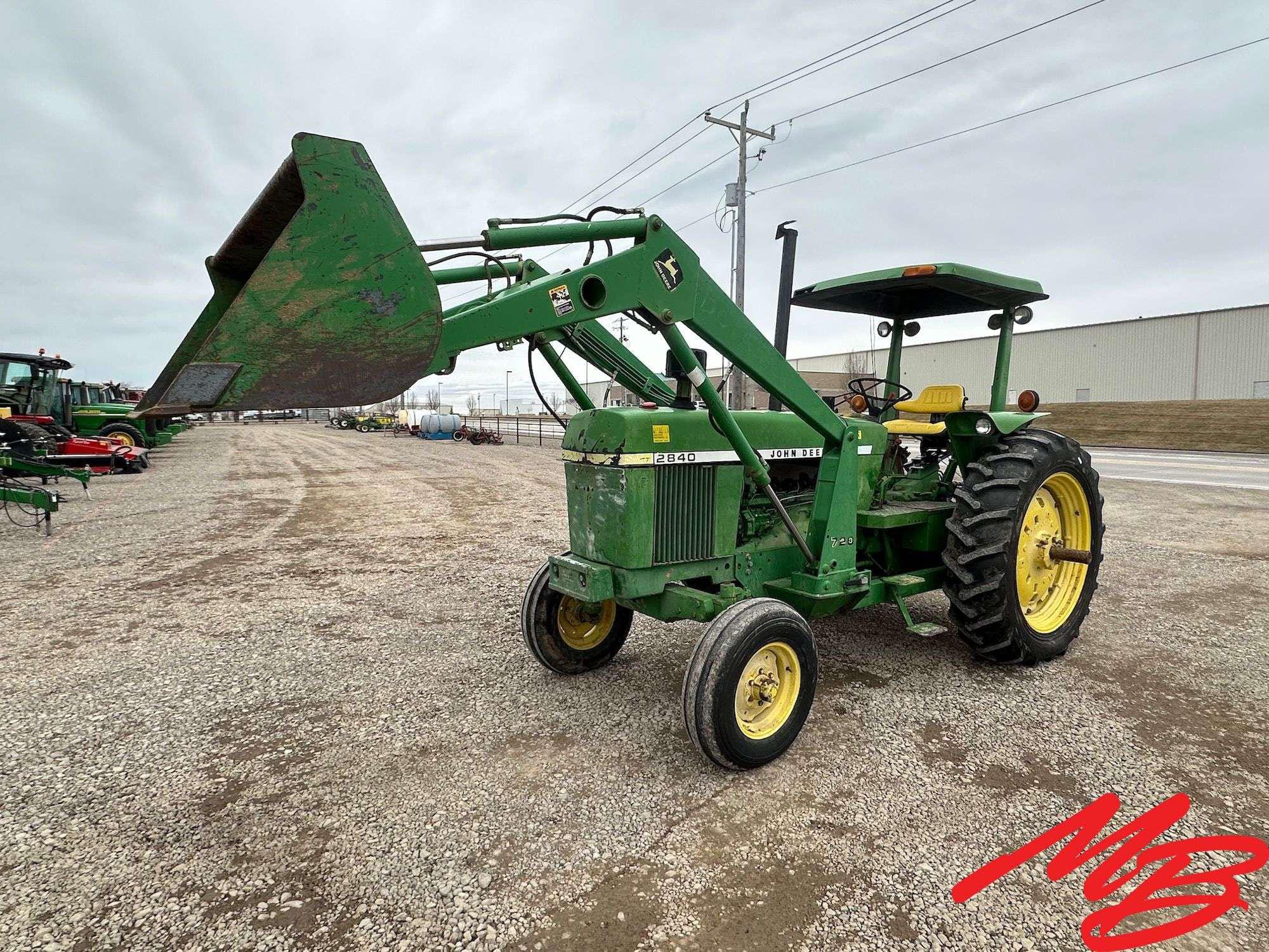 Main image John Deere 2840