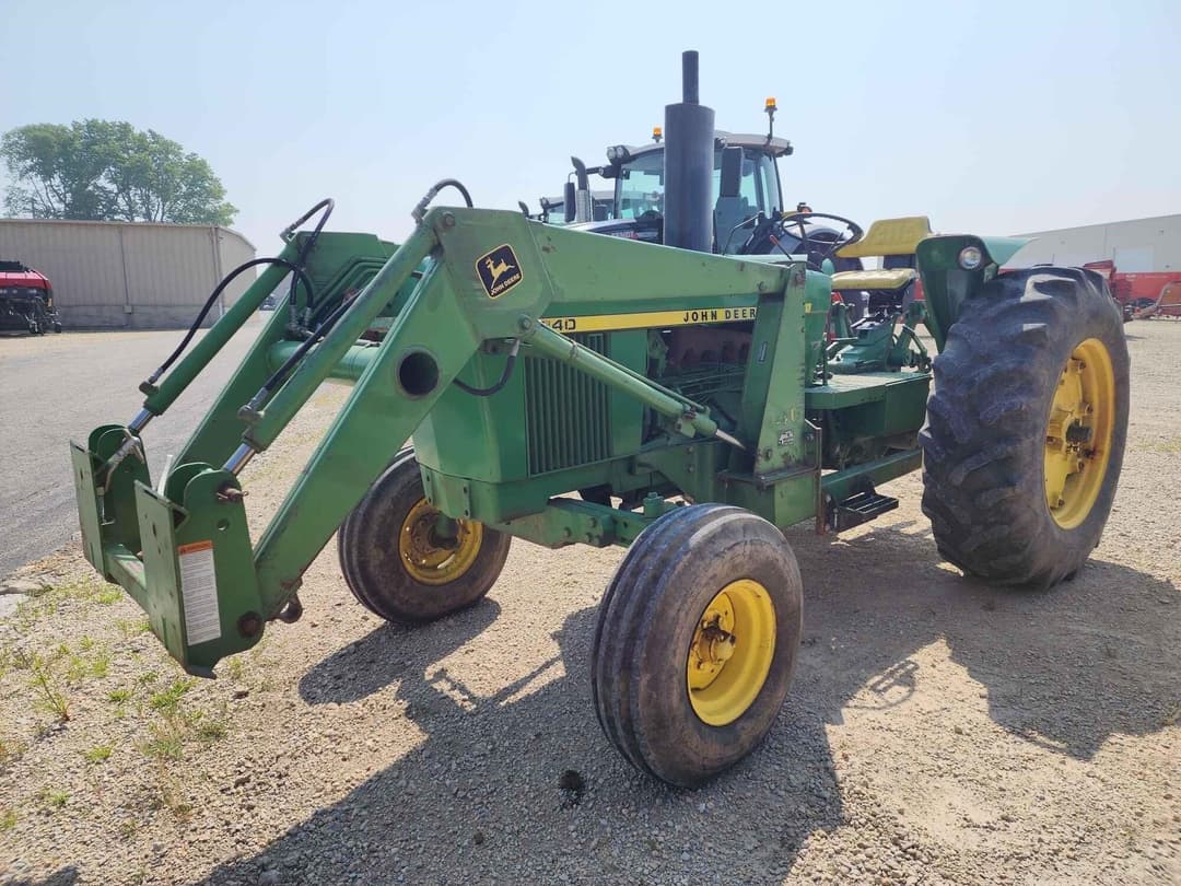 Image of John Deere 2840 Primary image
