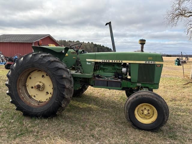 Image of John Deere 2840 equipment image 3