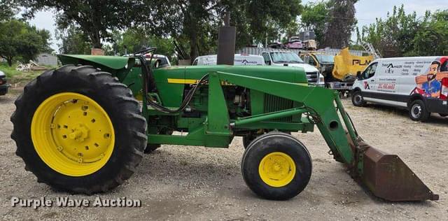 Image of John Deere 2840 equipment image 3