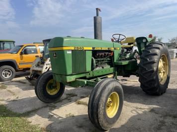 Main image John Deere 2840