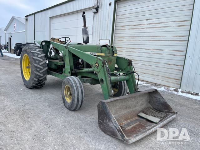 Image of John Deere 2840 equipment image 2