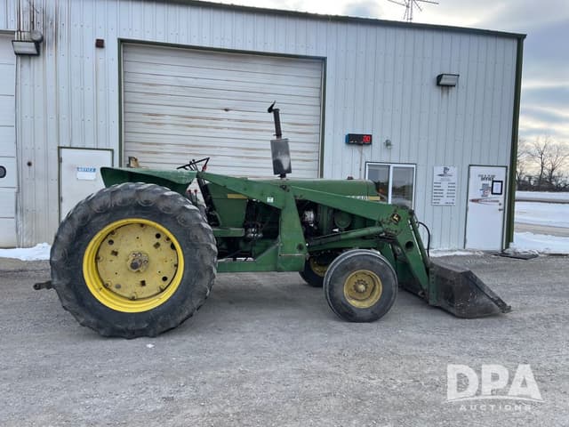 Image of John Deere 2840 equipment image 4