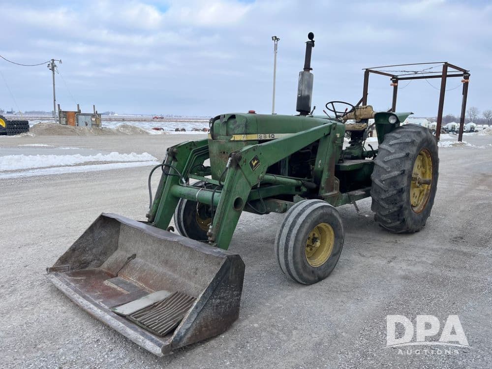 Image of John Deere 2840 Primary image