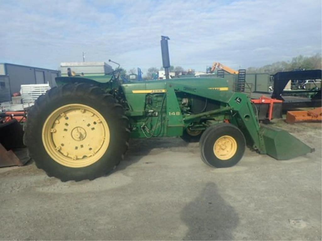 Image of John Deere 2840 Primary image
