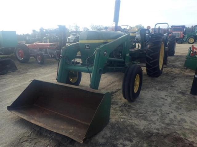 Image of John Deere 2840 equipment image 2