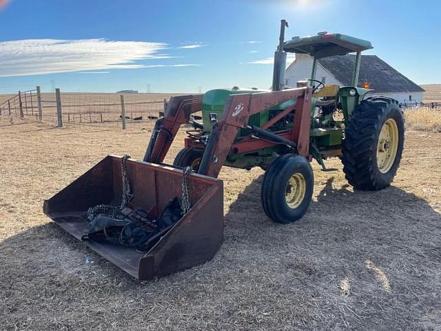 Image of John Deere 2840 equipment image 3