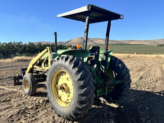 Image of John Deere 2840 equipment image 2