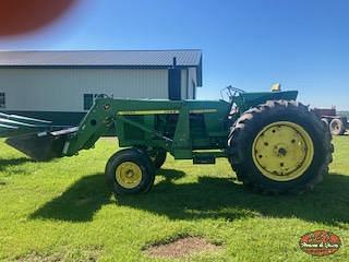 Image of John Deere 2840 Primary image