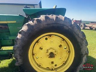 Image of John Deere 2840 equipment image 2