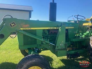 Image of John Deere 2840 equipment image 1