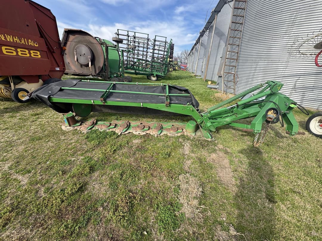 Image of John Deere 285 Primary image