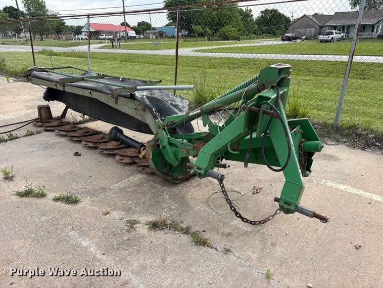 John Deere 285 Equipment Image0