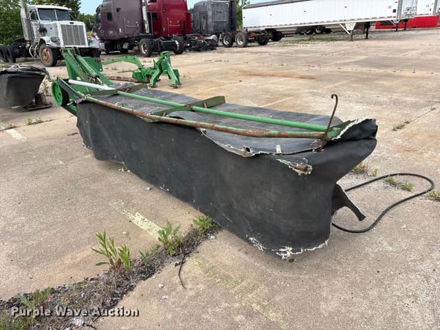 Image of John Deere 285 equipment image 4