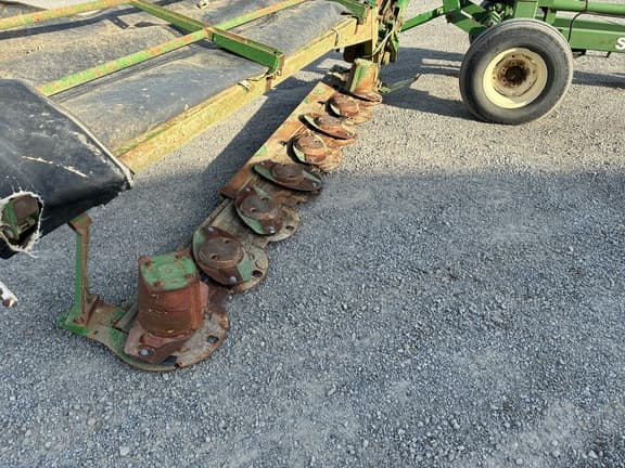 Image of John Deere 285 equipment image 3