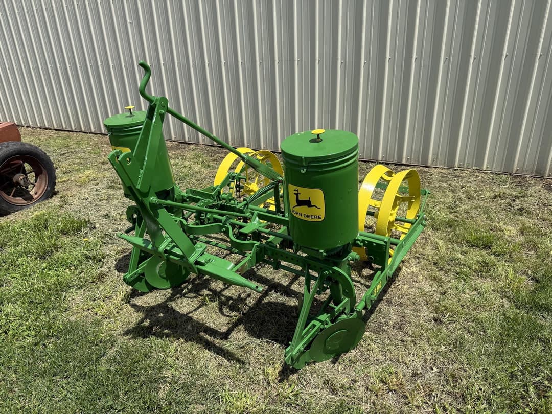 Image of John Deere 290 Primary image
