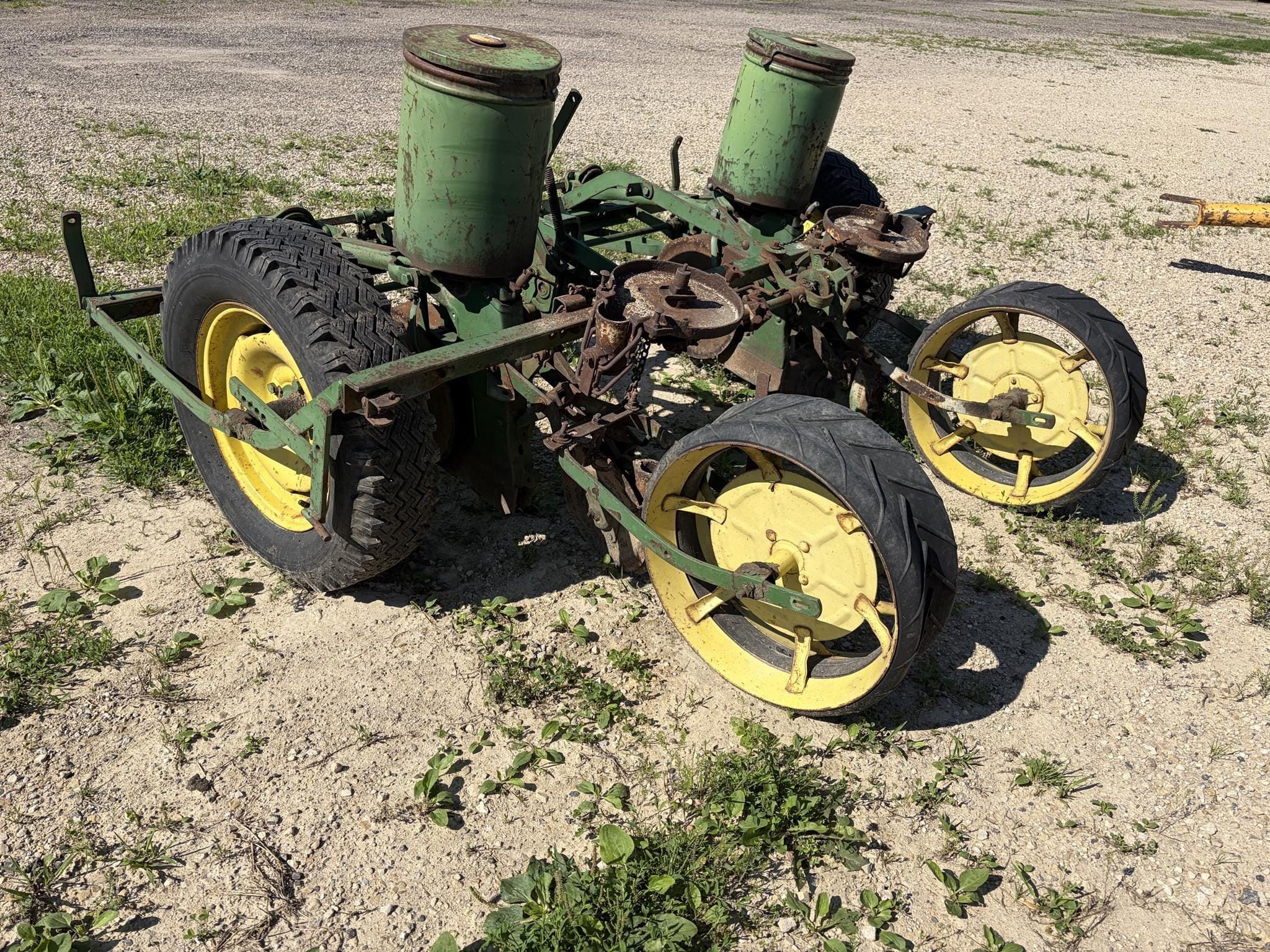 John Deere 290 Equipment Image0