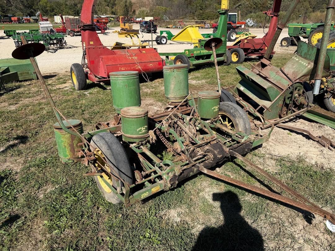 Image of John Deere 290 Image 0