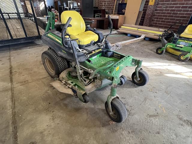 Image of John Deere Z930M equipment image 1