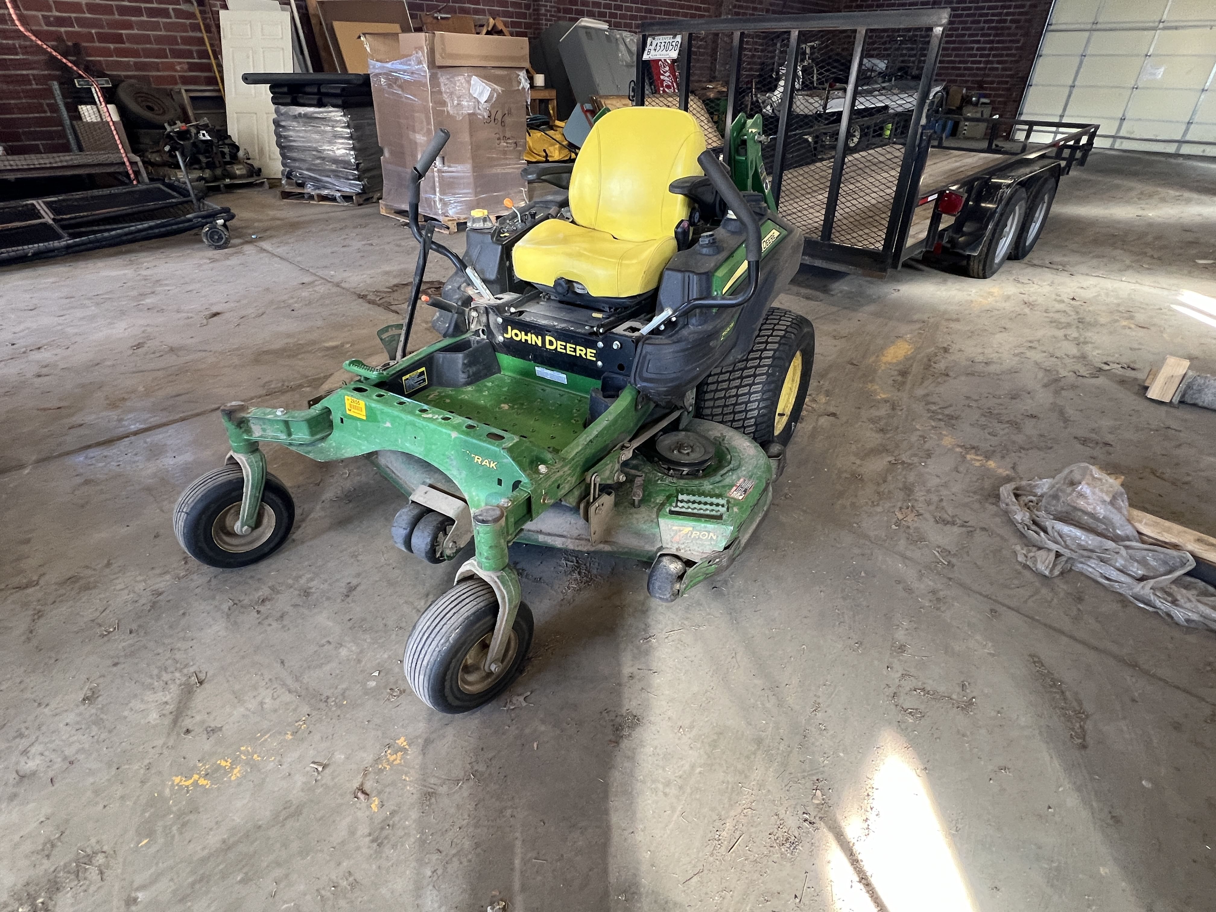 Main image John Deere Z930M