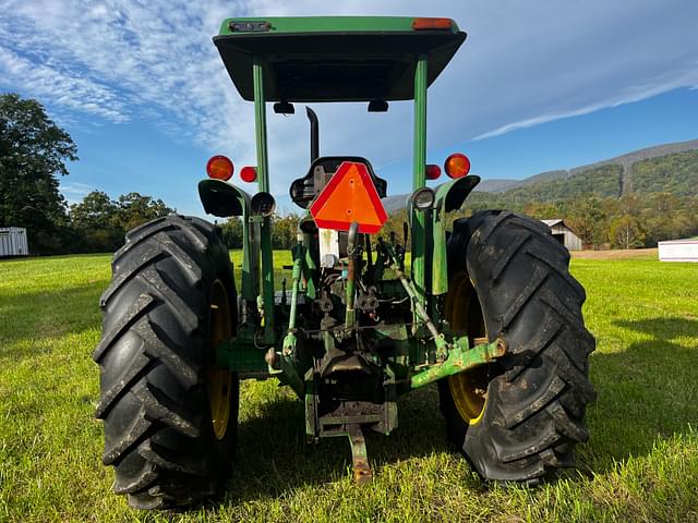 Image of John Deere 2940 equipment image 3