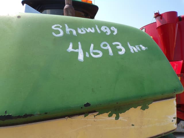 Image of John Deere 2940 equipment image 2
