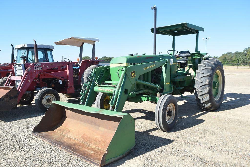 Image of John Deere 2940 Primary image